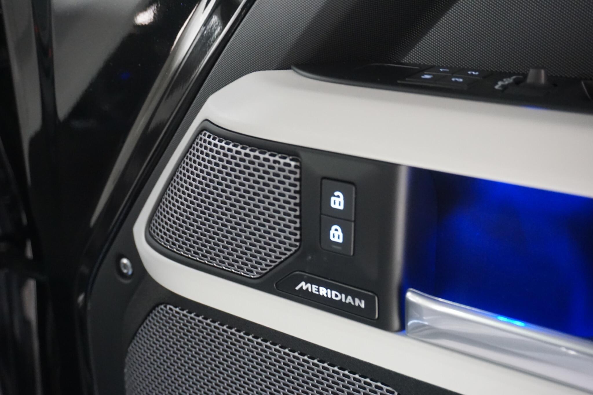 Land Rover Defender 110 2.0 P400e 15.4kWh XS Edition SUV 5dr Petrol Plug-in Hybrid Auto 4WD Euro 6 (s/s) (404 ps)